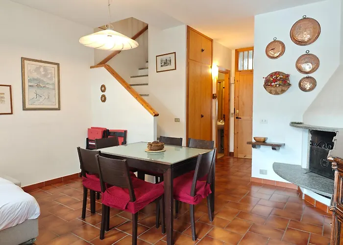 Hostdomus - Le Morette Apartament